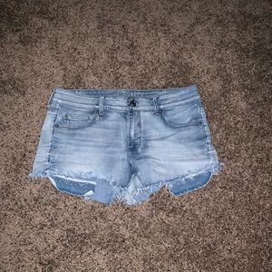 American Eagle shorts!